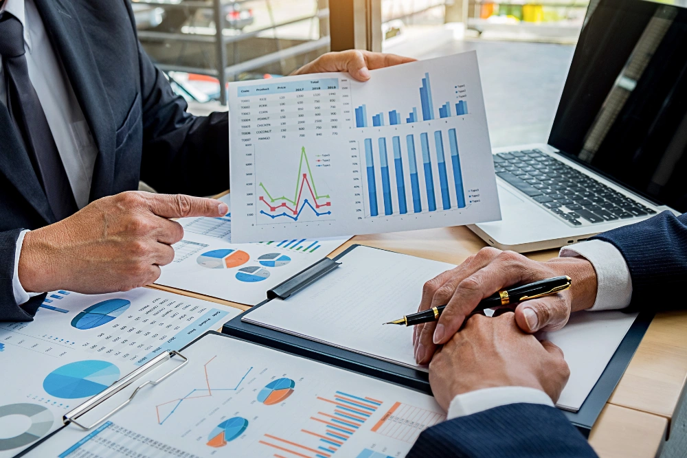 Valuation of Complex Financial Instruments Using the Black-Scholes Model for Financial Reporting under IND AS
